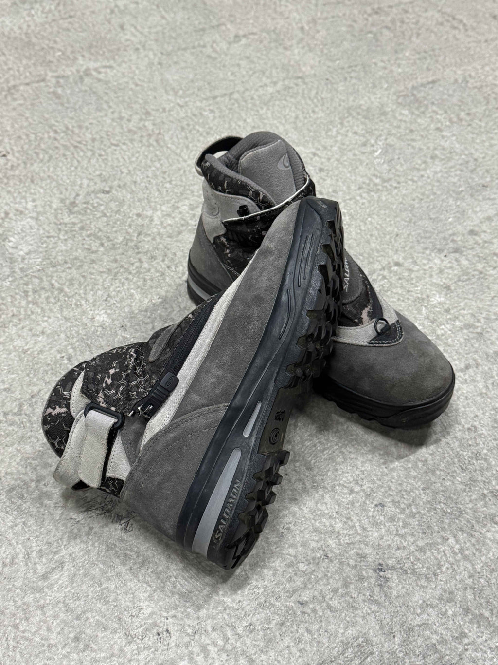 2000S SALOMON ADVENTURE 7 GEN 2