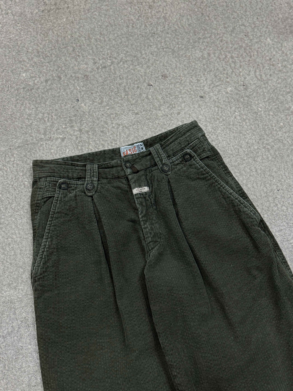 1980S MARITHÉ + FRANÇOIS GIRBAUD BASIC PLEATED PANTS