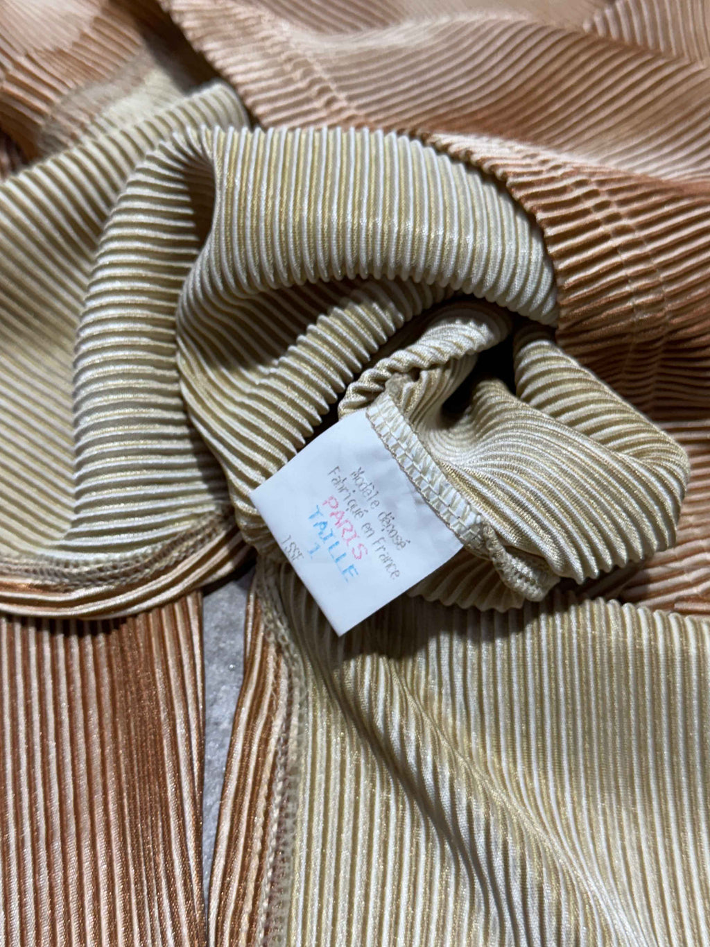 VINTAGE SANDRO “GOLD” LONG SLEEVE